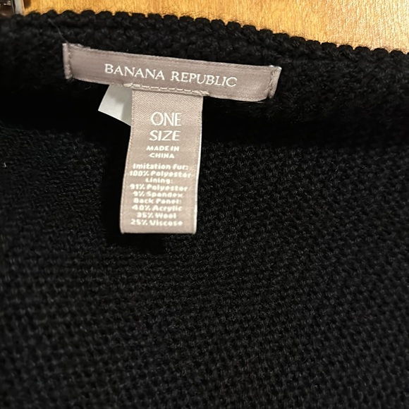 Banana Republic faux fur, suede lined, infinity, black scarf - Picture 4 of 4